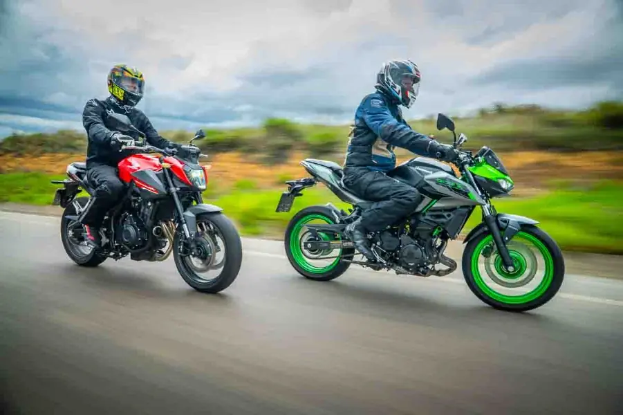 Honda CB 500 Hornet ou Kawasaki Z500? O Duelo Definitivo das Nakeds que Você Precisa Conhecer! Motos 